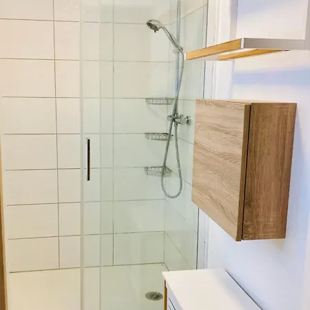 : Maison Moderne Proche Et Centre 펜션