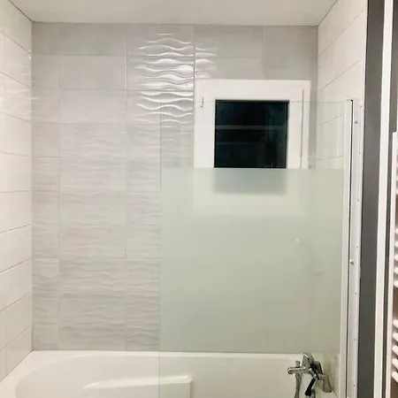 : Maison Moderne Proche Et Centre *