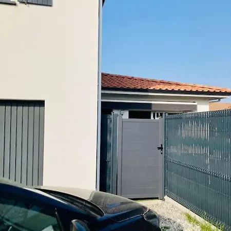 : Maison Moderne Proche Et Centre Holiday home
